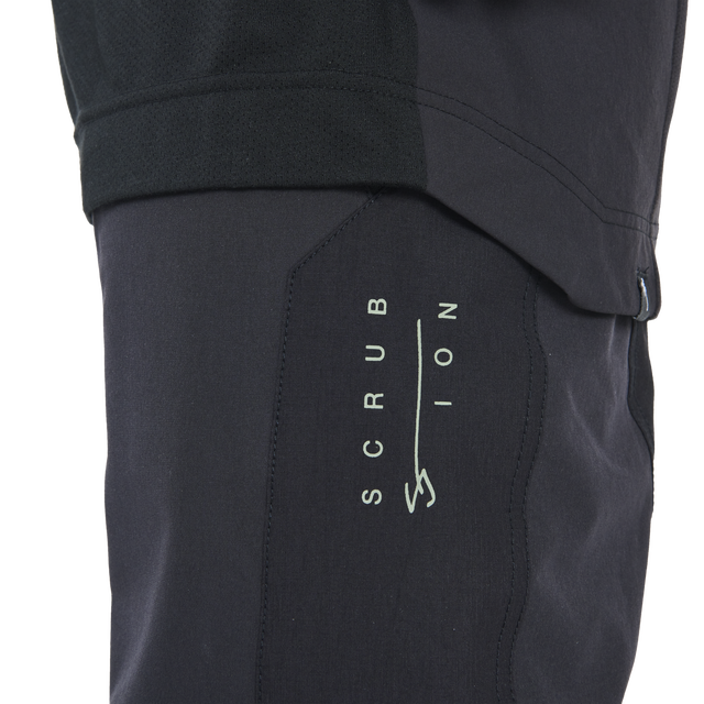 ION_Bike_Shorts-Scrub-Amp-BAT-men_Model-Pictures_2