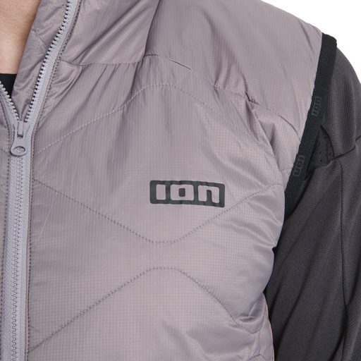 ION_Bike_Vest-Shelter-Hybrid-Padded-men_Model-Pictures_4