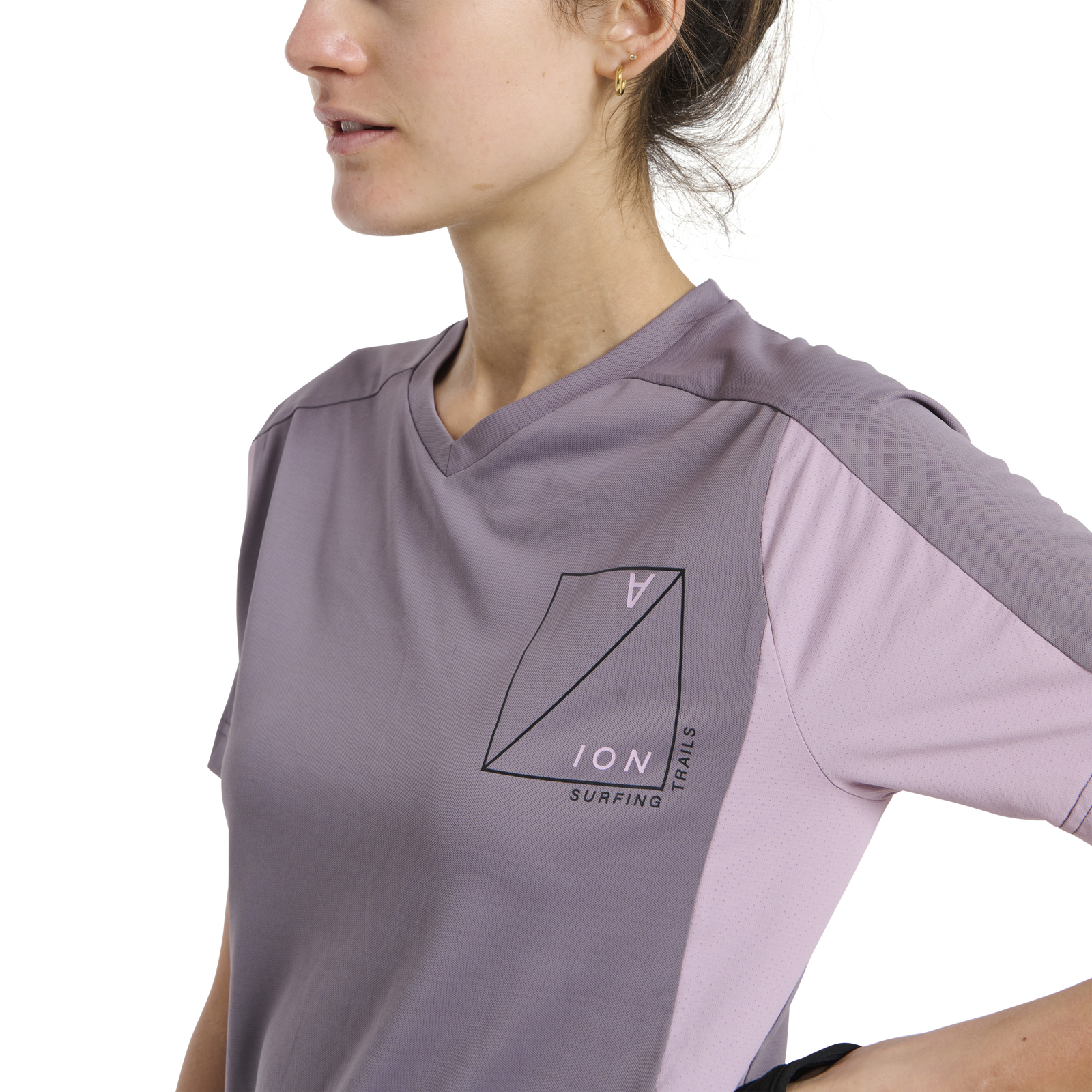 ION Traze Amp AFT women's cycling jersey in dusty mauve and rose for mountain biking