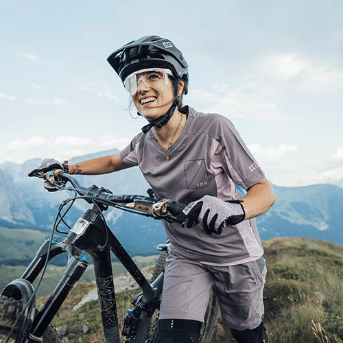 ION_Bike_Shorts-Traze-women_Model-Pictures_7