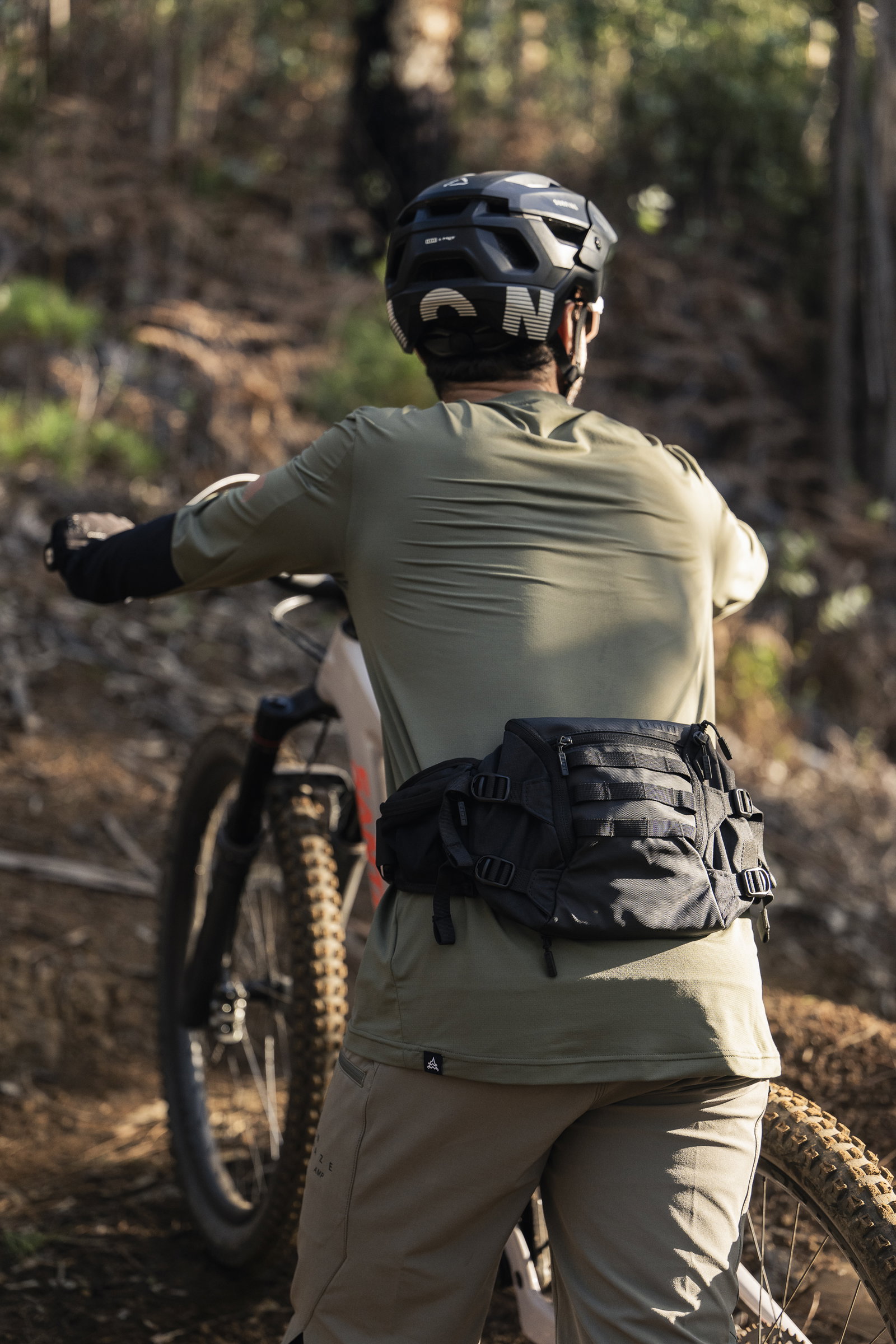 Buy Hipbag Traze 3 MTB hip pack for men & women online | MTB