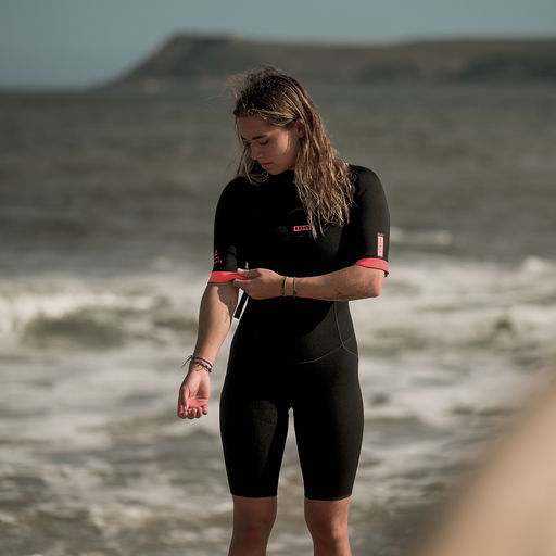 ION_Water_Element-2/2-Shorty-SS-Back-Zip_Model-Pictures_1