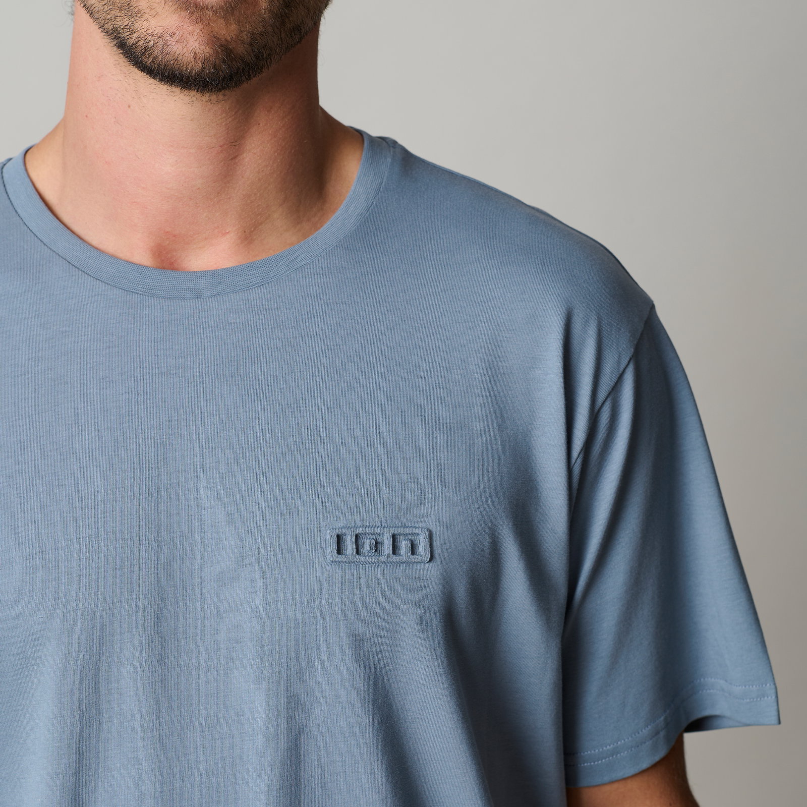ION S-Ionic short sleeve men's t-shirt in steel blue with tonal embossed chest logo