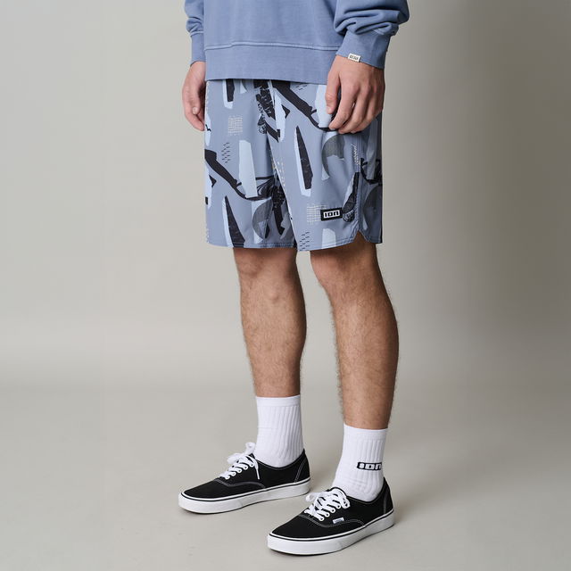 ION_Water_Boardshorts-Ionic-19"-men_Model-Pictures_7