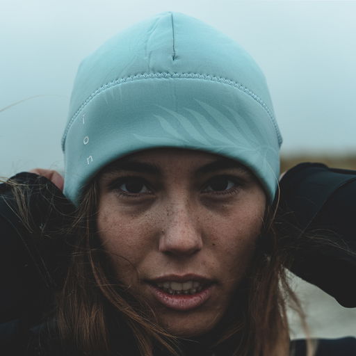 ION_Water_Neo-Grace-Beanie_Model-Pictures_2