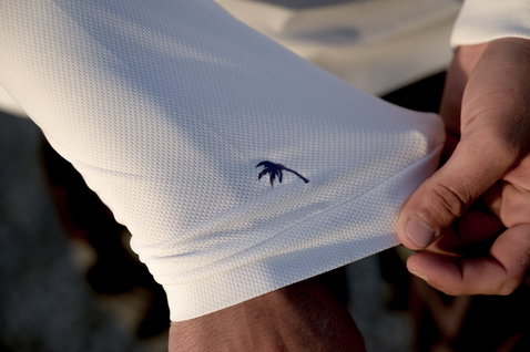 ION Wetshirt LS men long sleeve top in white with navy palm logo sleeve detail