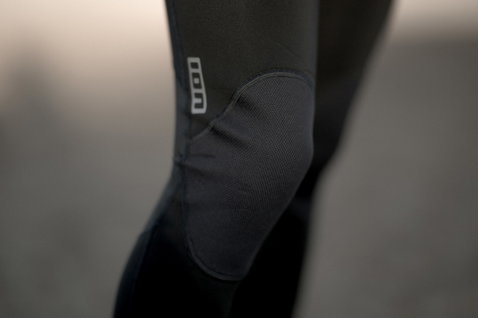 ION Neo Pants 2.0 men's neoprene pants in black – knee reinforcement panel detail