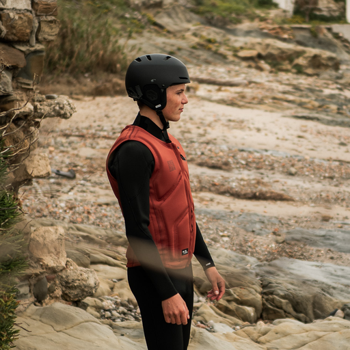 ION_Water_Slash-Amp-Helmet_Model-Pictures_6