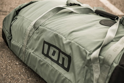 ION_Water_Gearbag-Wing-Core_Action-Shots_10