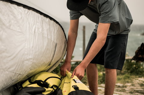 ION_Water_Wing-Boardbag-Tec_Action-Shots_5