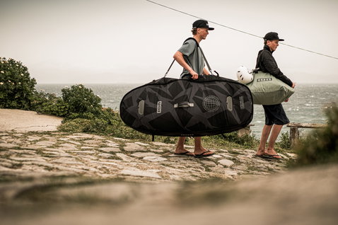 ION_Water_Wing-Boardbag-Tec_Action-Shots_1