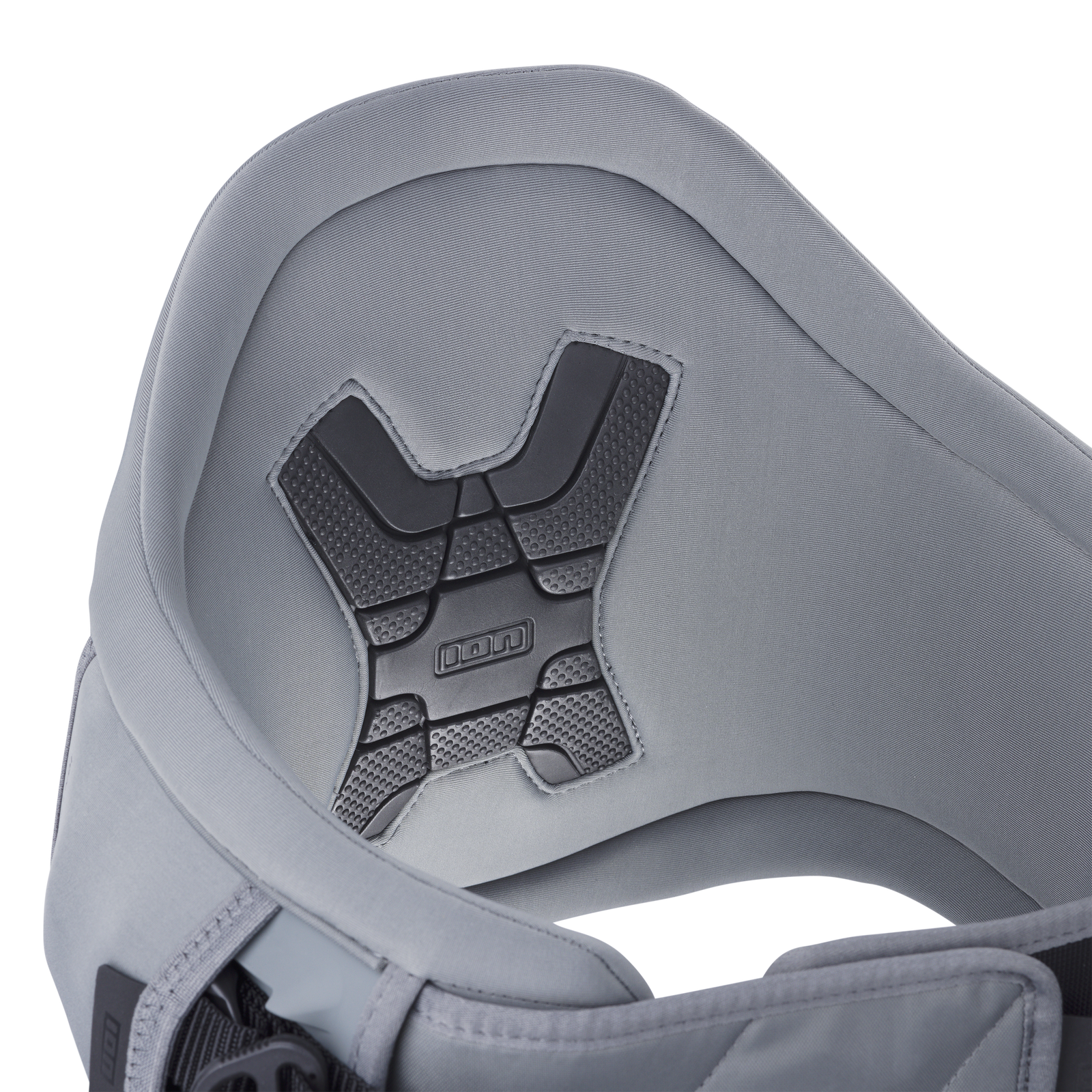 ION Rival waist harness in light grey, EVA back plate detail view