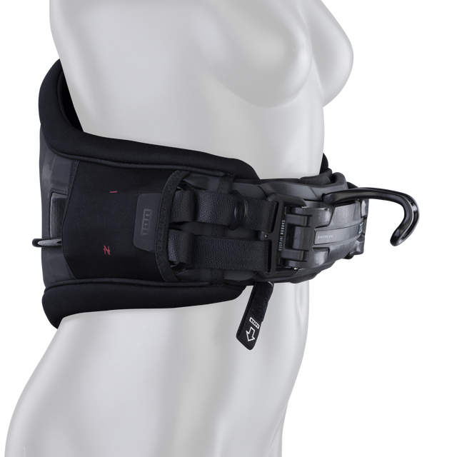 ION_Water_Waist-Kite-Nova_Model-Pictures_6