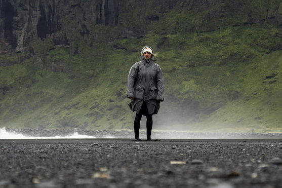 ION_Water_Storm-Coat-unisex_Action-Shots_6