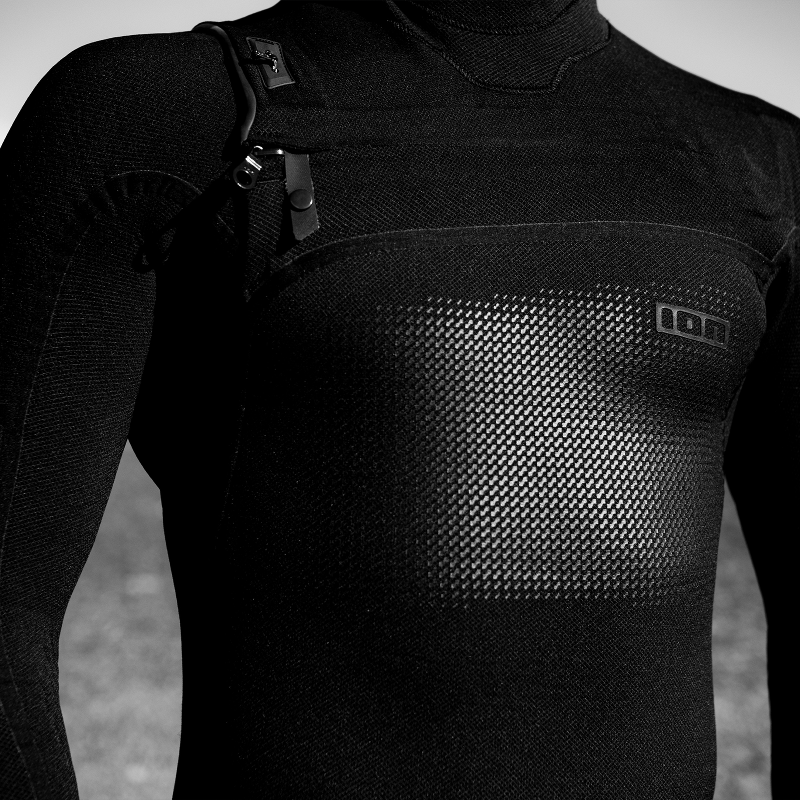 ION Seek Select 5.5/4.5mm front-zip hooded fullsuit men in black