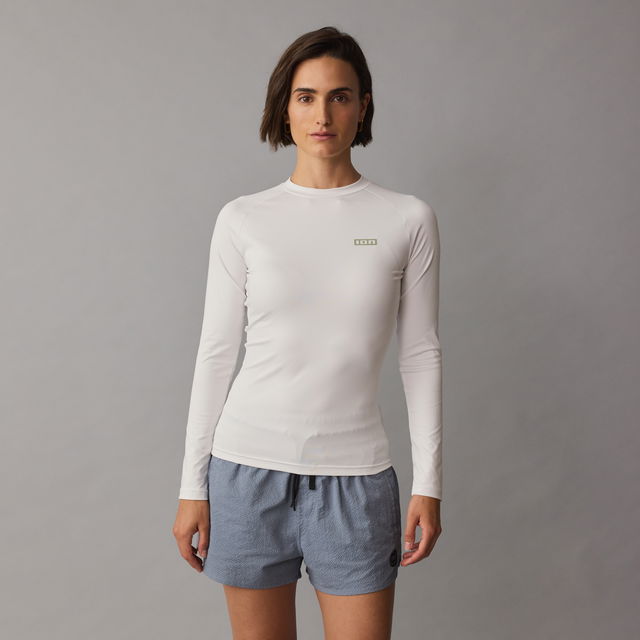 ION_Water_Rashguard-LS-women_Model-Pictures_5