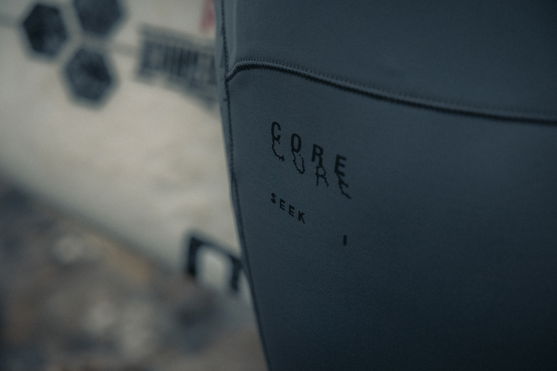 ION_Water_Seek-Core-5/4-Front-Zip-men_Action-Shots_8