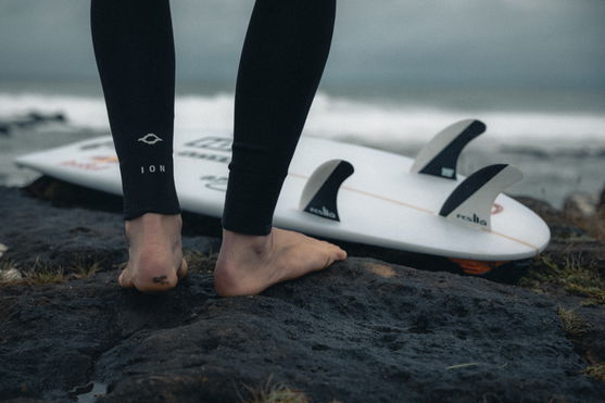 ION_Water_Seek-Core-3/2-Front-Zip-men_Action-Shots_11