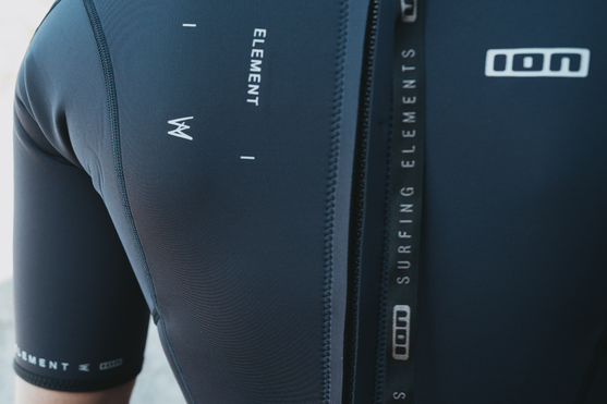 ION_Water_Element-2/2-Shorty-SS-Back-Zip-men_Action-Shots_2