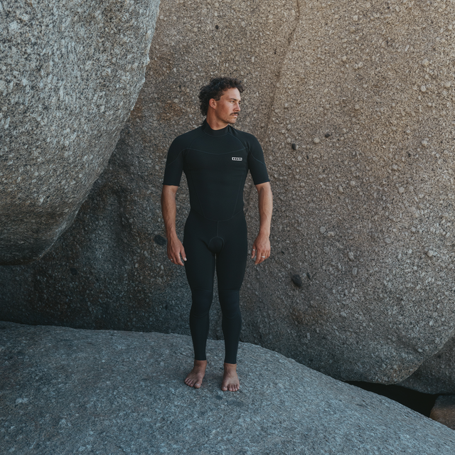 ION_Water_Element-2/2-SS-Back-Zip-men_Model-Pictures_3