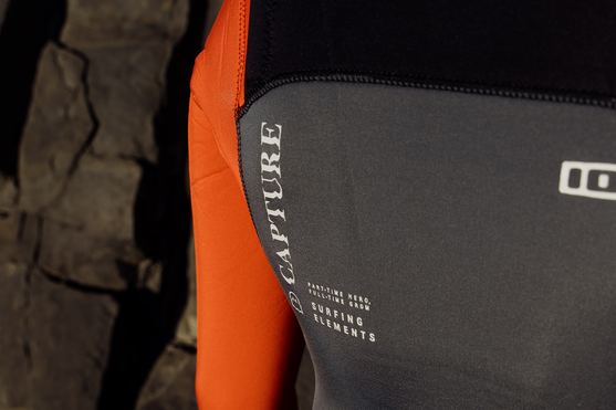 ION_Water_Capture-4/3-Front-Zip_Action-Shots_2