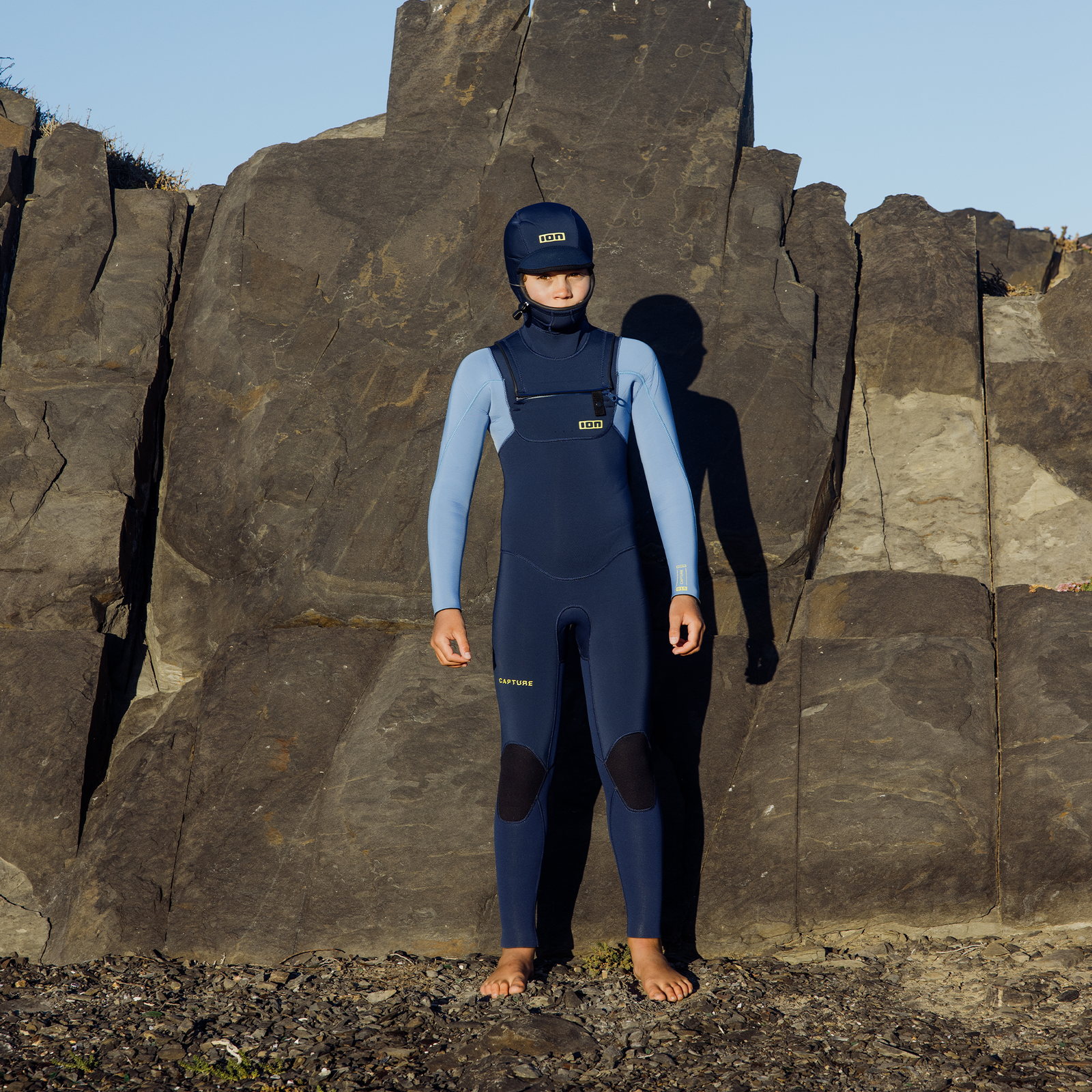 ION Capture 6/5mm Frontzip Neoprenanzug mit Haube Junior in dunkelblau und hellblau