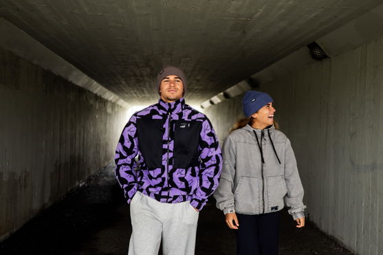 ION_Water_Jacket-HD-Insulated-Cotton-unisex_Action-Shots_1