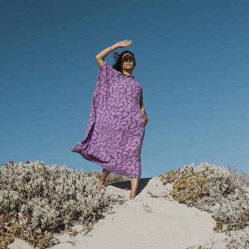 ION_Water_Poncho-Select-Reefside_Model-Pictures_5