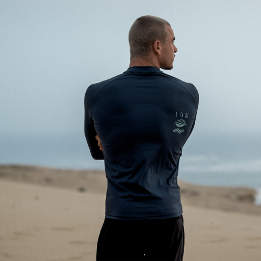 ION_Water_Rashguard-LS-men_Model-Pictures_2