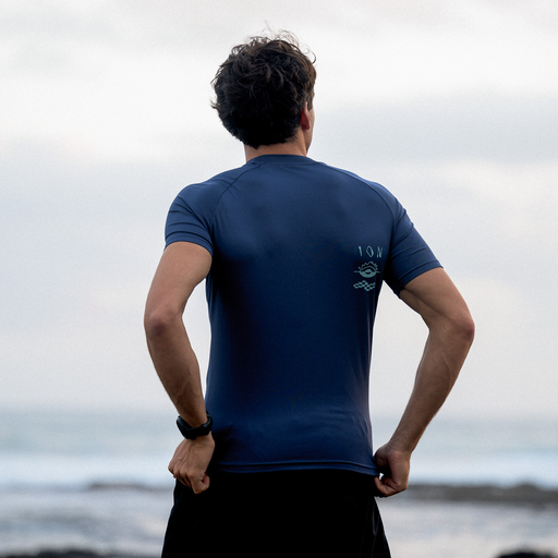 ION_Water_Rashguard-SS-men_Model-Pictures_1