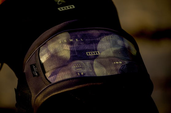 ION_Water_Jewel-Curv_Action-Shots_2