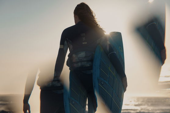 ION_Water_Sol-Curv_Action-Shots_5