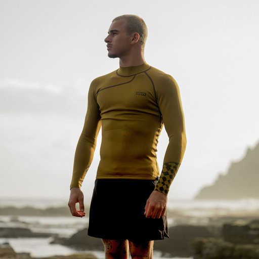 ION_Water_Neo-Top-0.5-LS-men_Model-Pictures_5