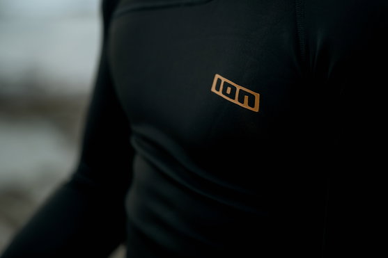 ION_Water_Neo-Top-0.5-LS-men_Action-Shots_9