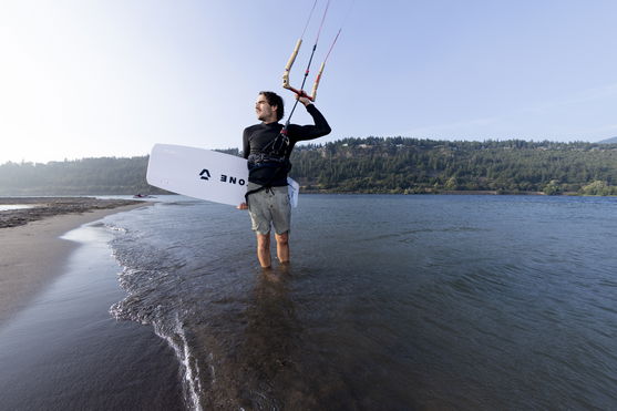 ION_Water_Neo-Top-2/2-LS-men_Action-Shots_9