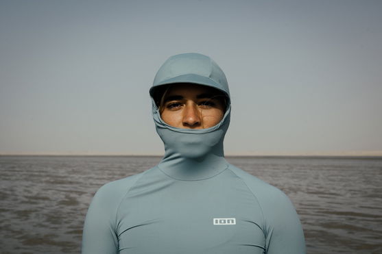 ION_Water_Rashguard-Sun-Pro-LS-women_Action-Shots_4