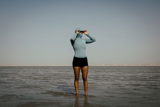 ION_Water_Rashguard-Sun-Pro-LS-women_Action-Shots_5