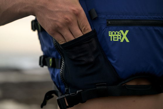 ION_Water_-Booster-X-Vest-Side-Zip-unisex_Action-Shots_7