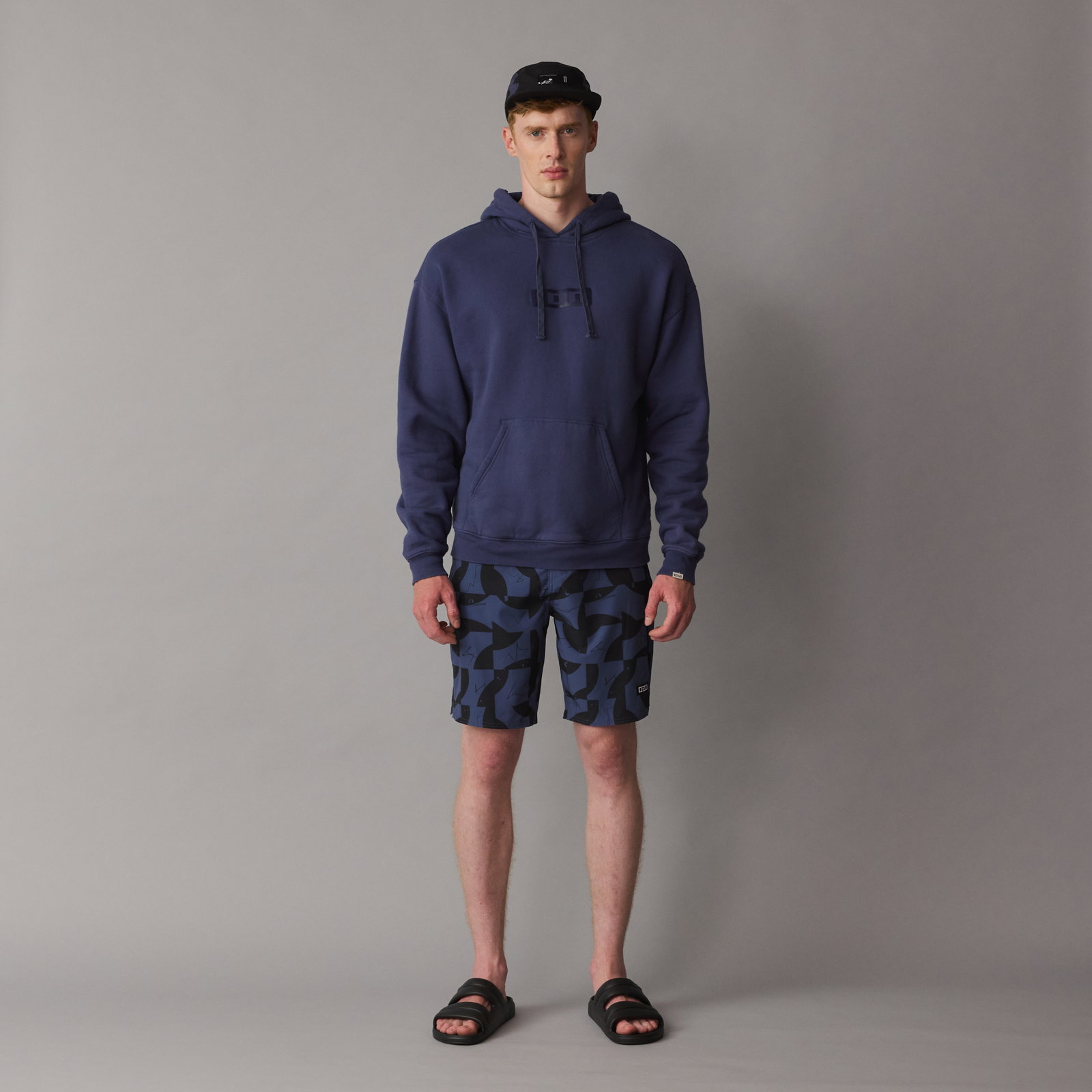 Short de bain ION Boardshort AOP homme 19" en bleu foncé à imprimé géométrique intégral