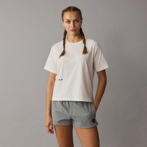 ION_Water_Tee-Vibes-SS-women_Model-Pictures_5