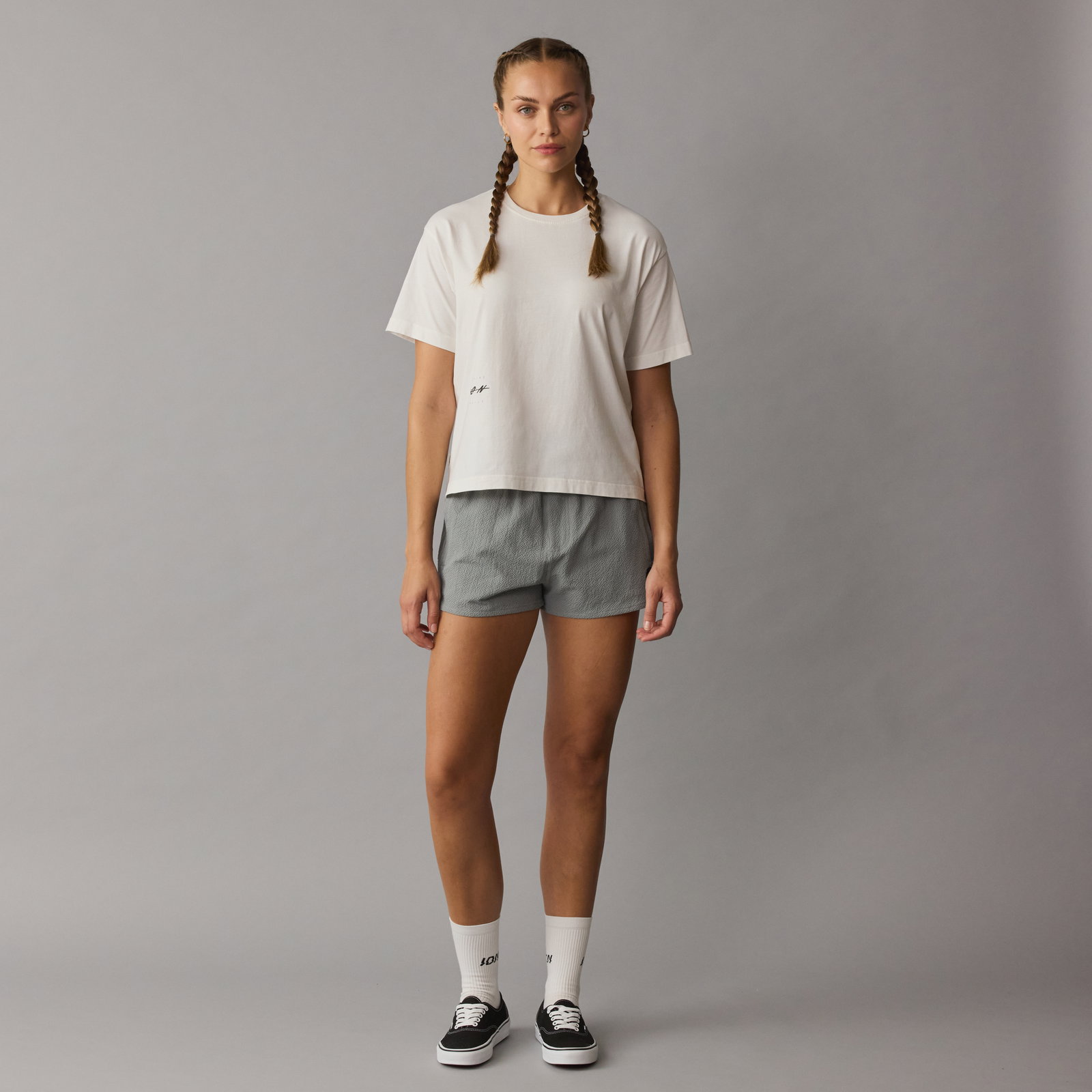 ION Vibes short sleeve tee women in off-white organic cotton, front view on model