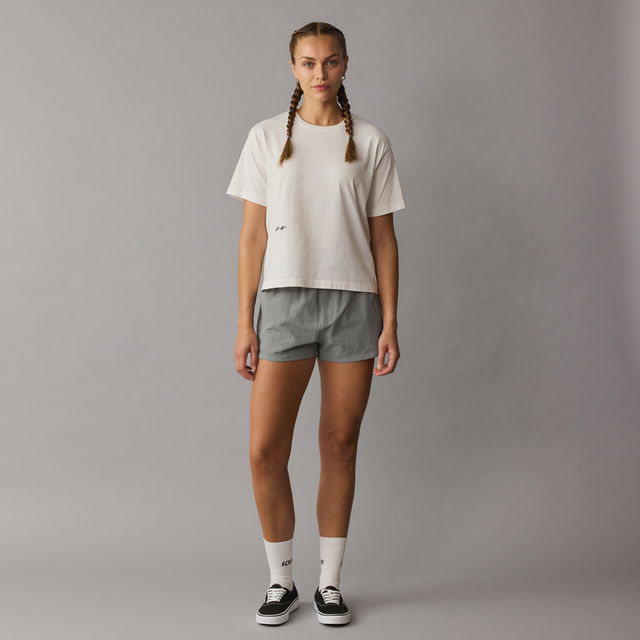 ION_Water_Tee-Vibes-SS-women_Model-Pictures_7