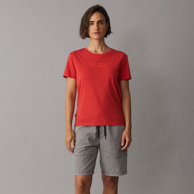 ION_Water_Tee-Ionic-SS-women_Model-Pictures_3