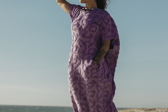 ION_Water_Poncho-Select-Reefside_Action-Shots_7