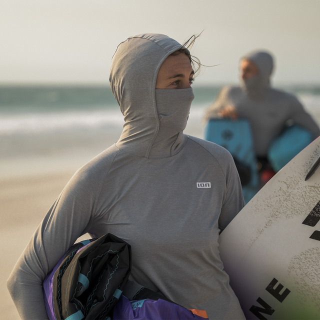 ION_Water_Wetshirt-Storm-Pro-LS-women_Model-Pictures_5