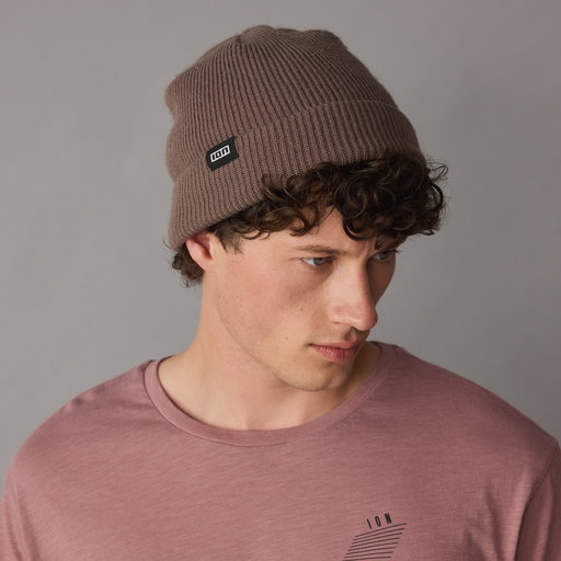 ION_Water_Beanie-Ionic_Model-Pictures_4