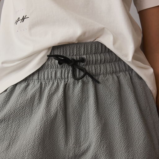 ION_Water_Boardshorts-Tally-2,5"-women_Model-Pictures_4