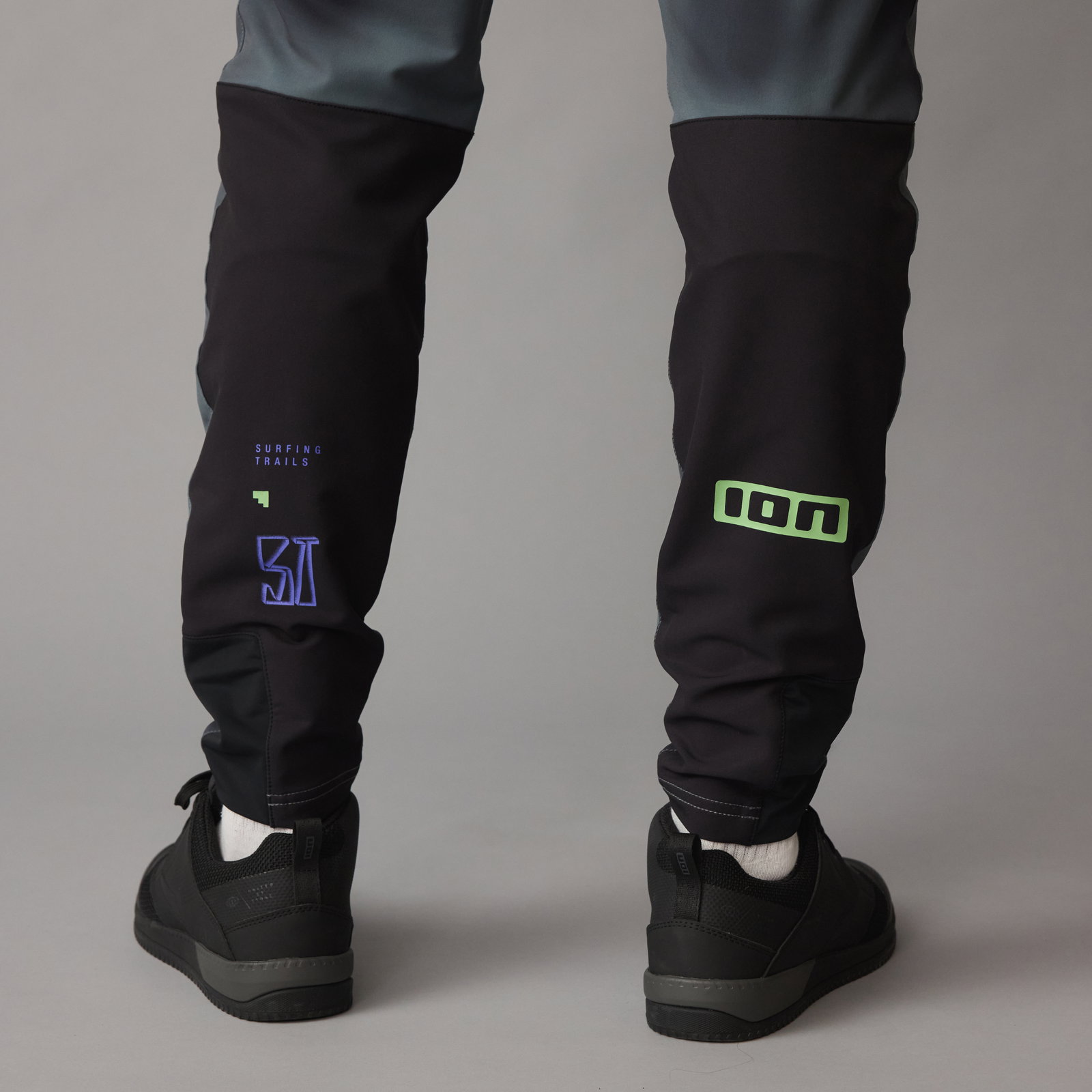 ION Scrub UTAH freeride MTB pants in black for mountain biking, back view
