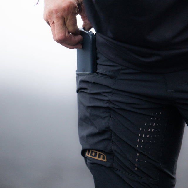 ION_Bike_Pants-Scrub-unisex_Model-Pictures_7