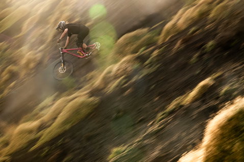 ION Bike Ionic SS DR Lyocell short-sleeve jersey during mountain biking on a rocky trail